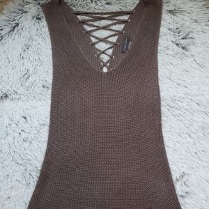 Knitted lightweight tank